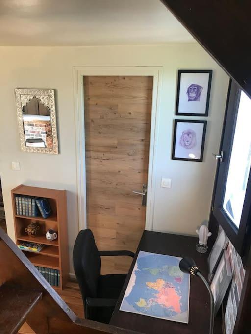 Appartement En Duplex Situe A La Limite Tours Saint-Pierre-des-Corps Exterior foto
